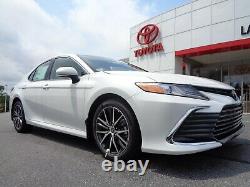 2021 Toyota Camry New 2021 Camry XLE AWD White