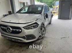 GLA250 2021 Steering Wheel 250641
