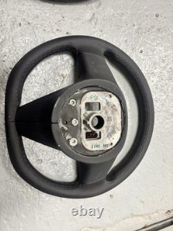 Model S/X Round Steering Wheel