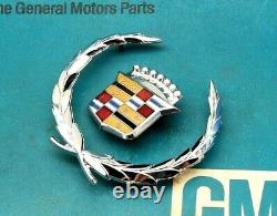 Nos 63 66 Cadillac Eldorado Fleetwood Limo Crest Wreath 1/4 Panel Emblem Set Gm